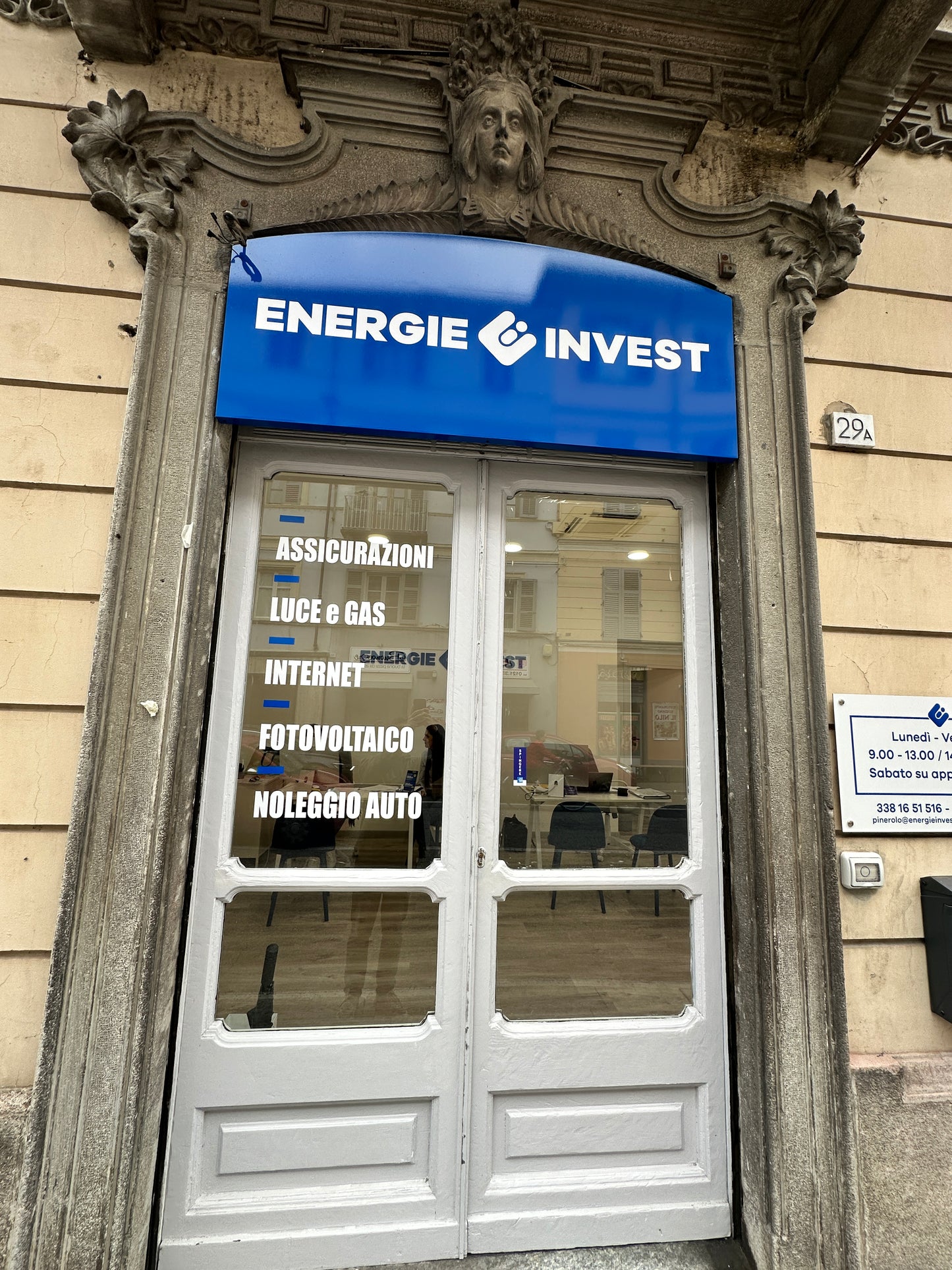 CARTELLONISTICA - INSEGNE - STRISCIONI - ROLL UP - BANDIERE