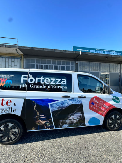 DECORAZIONE MEZZI E CAR WRAPPING
