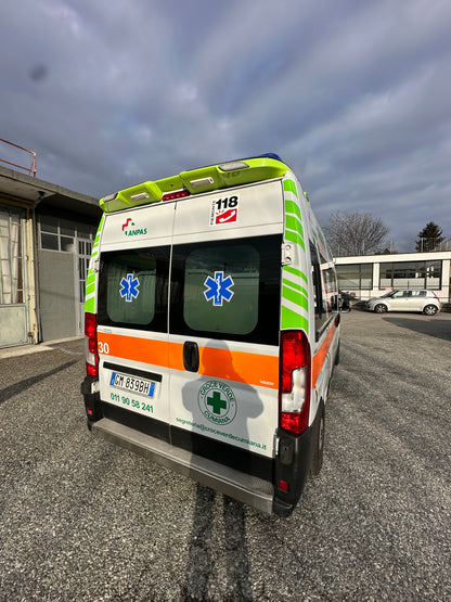 DECORAZIONE MEZZI E CAR WRAPPING