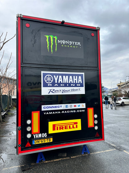 DECORAZIONE MEZZI E CAR WRAPPING
